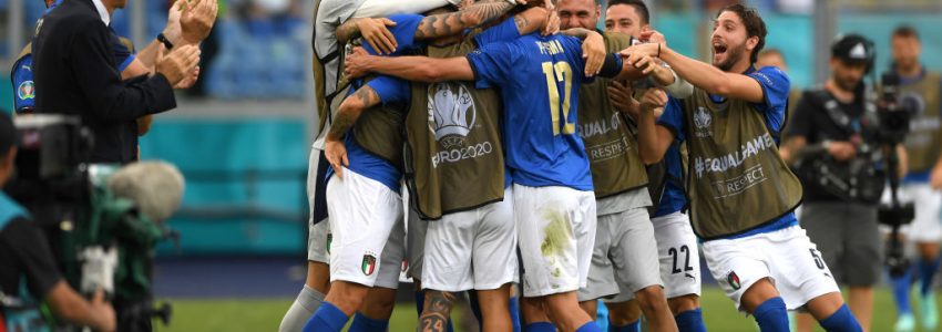 ¡El equipo de fútbol masculino italiano ganó 3 partidos!